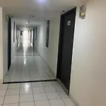 Apartmen Jardin By Bee